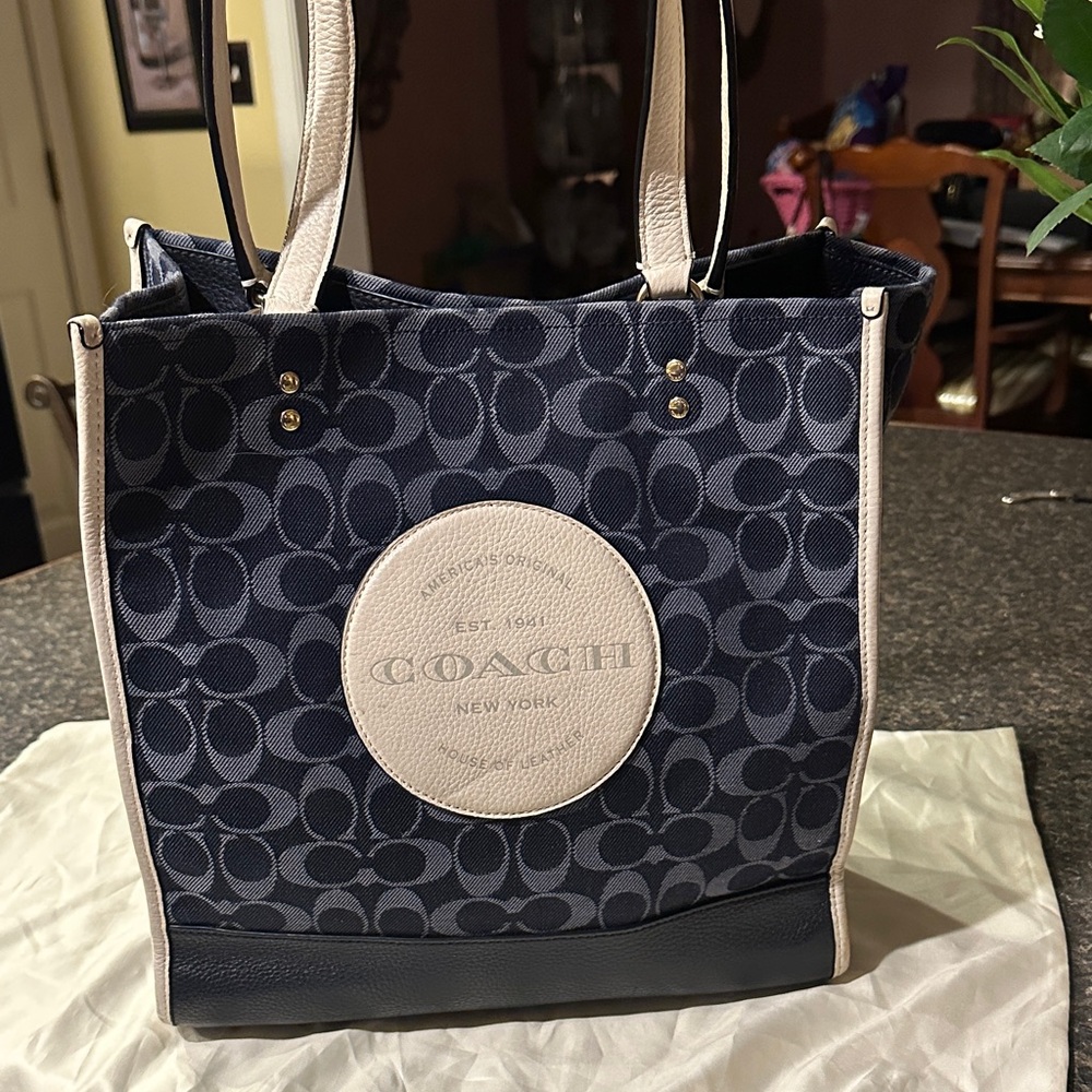 Coach Tall Dempsey Carryall Signature Navy and Cream Tote